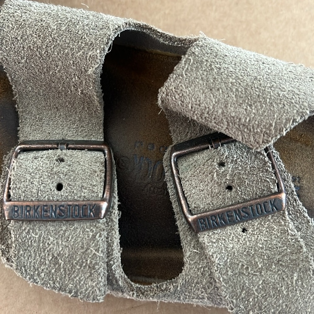 BIRKENSTOCK Arizona size 37 tan color - Picture 7 of 17